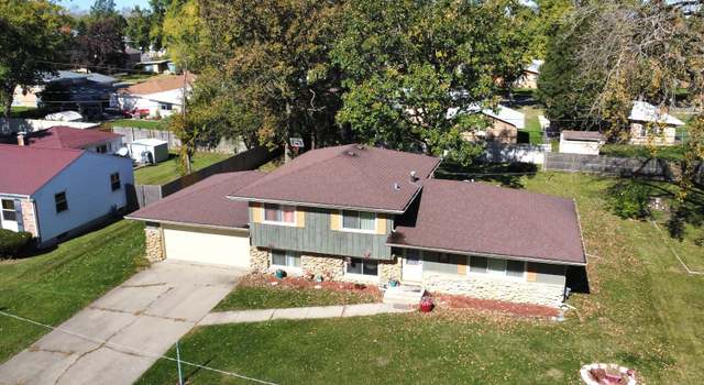 Photo of 2213 Belmont Ave, Joliet, IL 60432