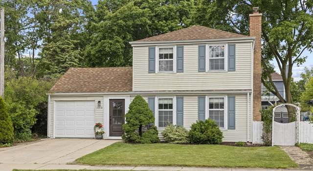 Photo of 1013 Garner Ave, Wheaton, IL 60187