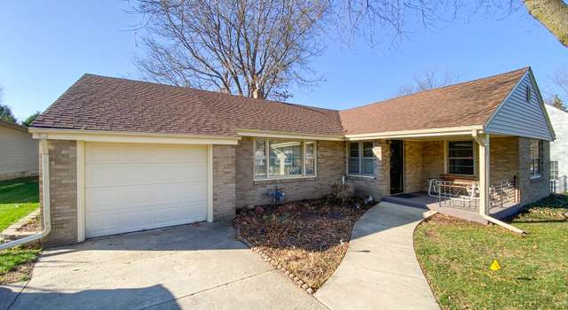 Photo of 4228 Pinecrest Rd, Rockford, IL 61107