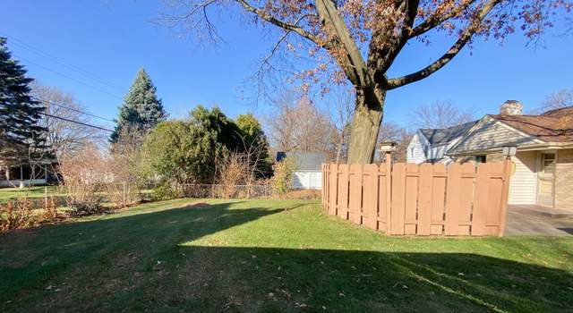 Photo of 4228 Pinecrest Rd, Rockford, IL 61107