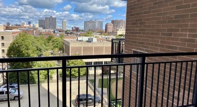 Photo of 828 W Grace St #707, Chicago, IL 60613