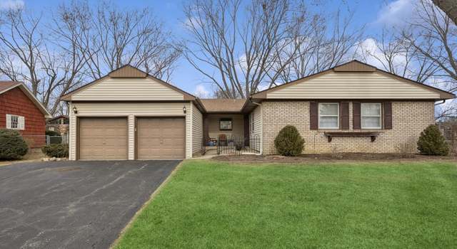 Photo of 821 Dorncliff Ln, Buffalo Grove, IL 60089