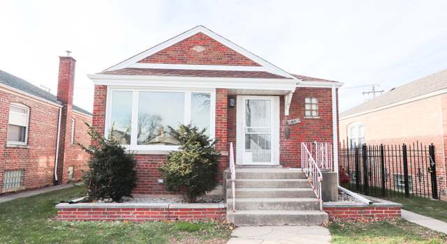Photo of 8914 S Cornell Ave, Chicago, IL 60617
