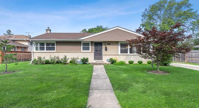 Photo of 314 Crescent Dr, Glenview, IL 60025