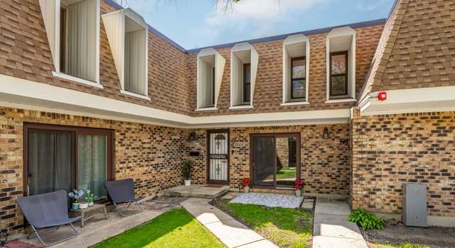 Photo of 7808 Woodward Ave Unit 41-4G, Woodridge, IL 60517