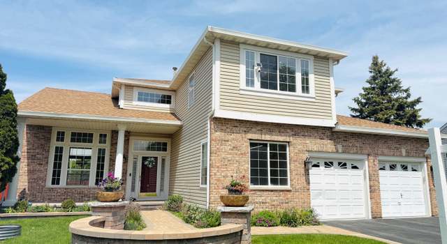 Photo of 122 Periwinkle Ln, Bolingbrook, IL 60490