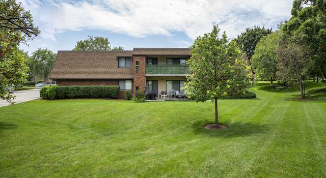 Photo of 130 Old Oak Dr #140, Buffalo Grove, IL 60089