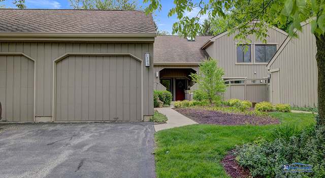 Photo of 1305 Oak Hill Rd Unit A, Lake Barrington, IL 60010