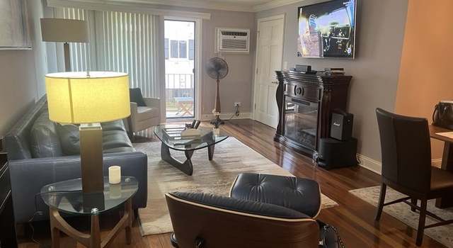 Photo of 5313 N Delphia Ave #213, Chicago, IL 60656