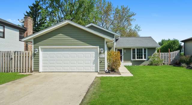 Photo of 1012 Concord Dr, Bartlett, IL 60103