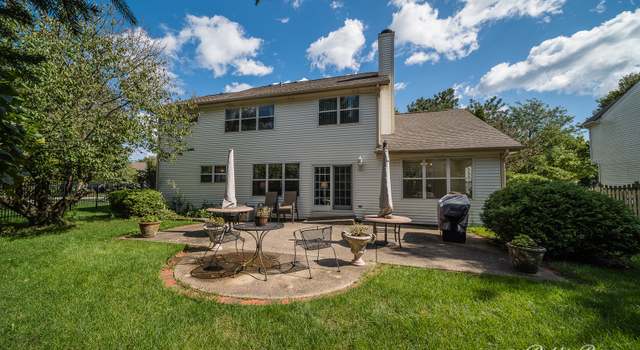 Photo of 1163 Donegal Ln, Barrington, IL 60010