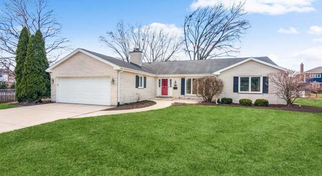 Photo of 1616 Emerson Ct, Wheaton, IL 60189