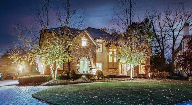 Photo of 6256 Wildwood Ln, Burr Ridge, IL 60527