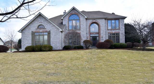 Photo of 2802 Spruce Ct, Geneva, IL 60134
