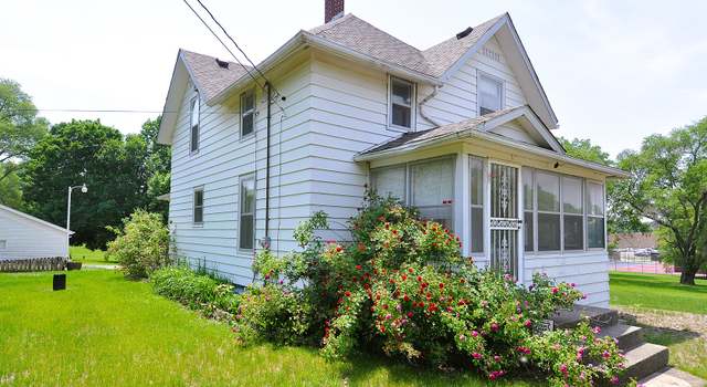 Photo of 4816 Auburn St, Rockford, IL 61101