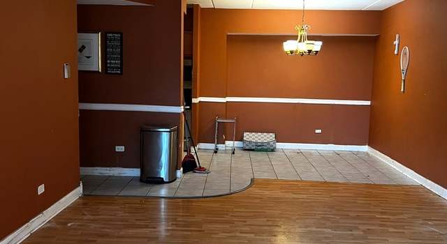 Photo of 300 S Roselle Rd #409, Schaumburg, IL 60193