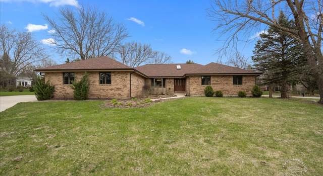 Photo of 1308 Matanuska Trl, Mchenry, IL 60050