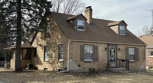 Photo of 114 Mallery Ave, Elgin, IL 60123