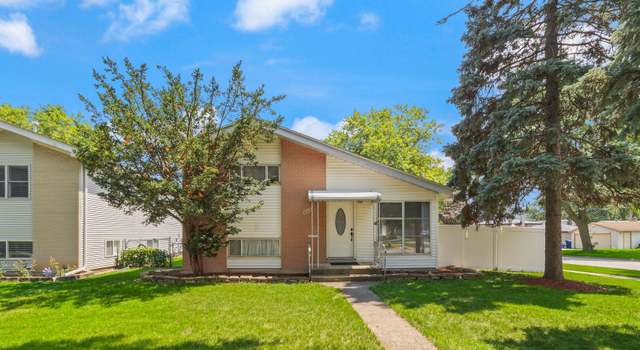 Photo of 611 N Iowa Ave, Villa Park, IL 60181