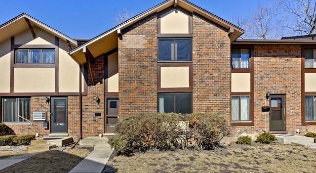 Photo of 18W104 Kirkland Ln, Villa Park, IL 60181