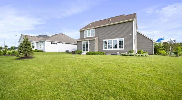 Photo of 1832 Chandolin Ln, Elgin, IL 60124