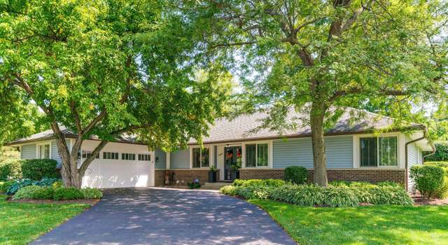 Photo of 1445 Lexington Rd, Libertyville, IL 60048