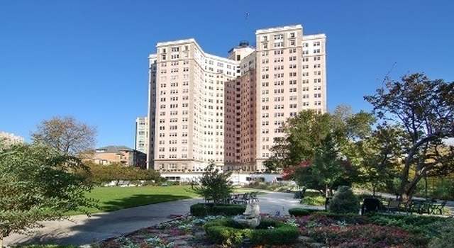 Photo of 5555 N Sheridan Rd #811, Chicago, IL 60640