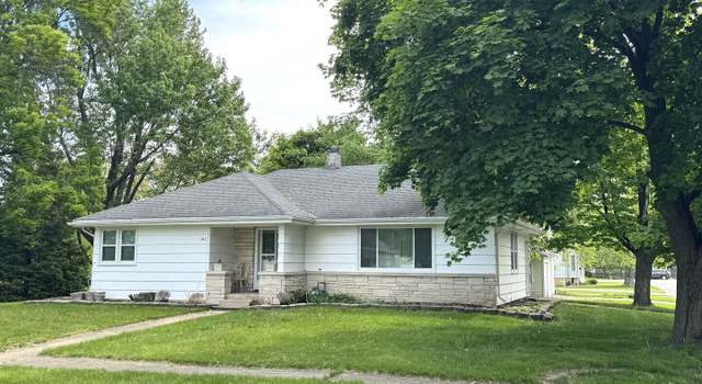 Photo of 142 N Oak St, Herscher, IL 60941