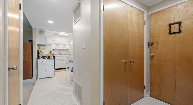 Photo of 5540 Walnut Ave Unit 27A, Downers Grove, IL 60515