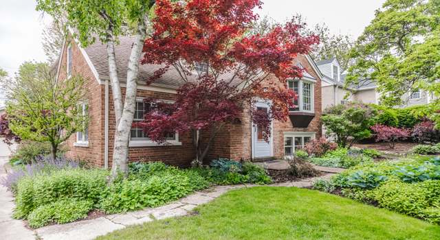 Photo of 920 Stoddard Ave, Wheaton, IL 60187