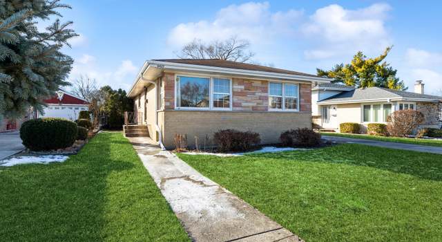 Photo of 8427 W Amelia Dr, Niles, IL 60714