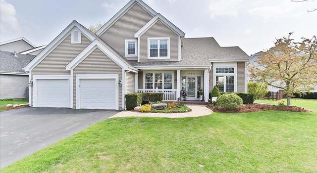 Photo of 755 Foxmoor Ln, Lake Zurich, IL 60047