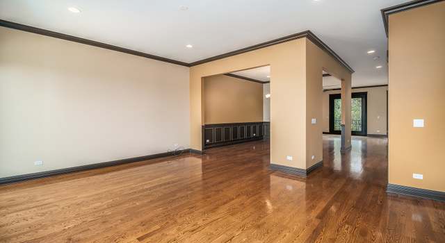 Photo of 16W540 Bluff Rd Unit 16W540, Willowbrook, IL 60527