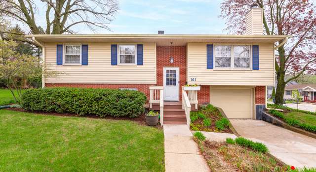 Photo of 101 Clay St, Algonquin, IL 60102