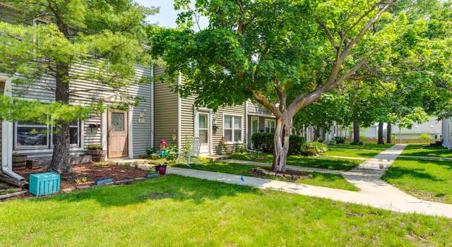 Photo of 831 Mansfield Ct, Schaumburg, IL 60194