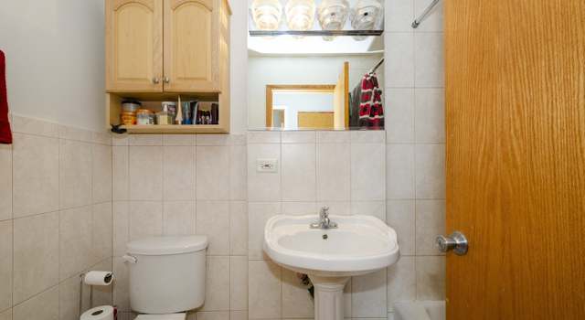 Photo of 7532 N Rogers Ave #3, Chicago, IL 60626