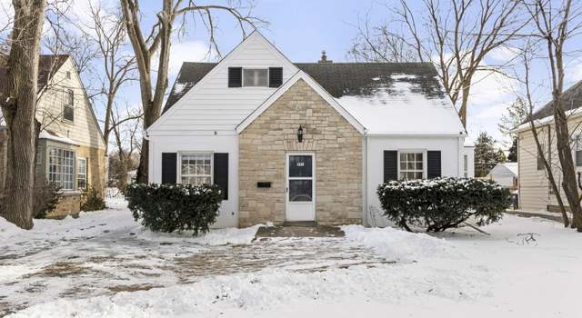 Photo of 551 Deerfield Rd, Deerfield, IL 60015