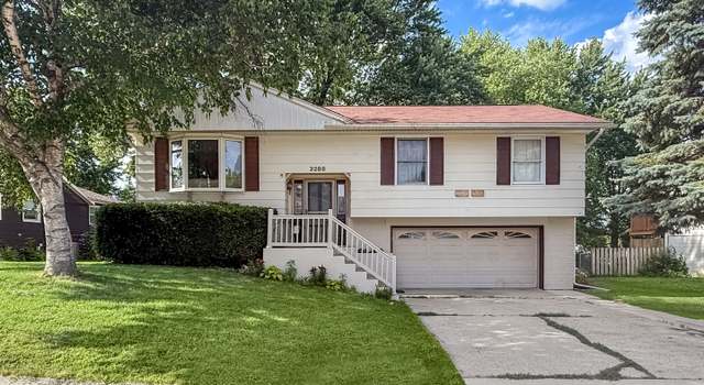 Photo of 3288 Knox Dr, Freeport, IL 61032