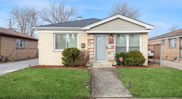 Photo of 736 E 155th Pl, Phoenix, IL 60426