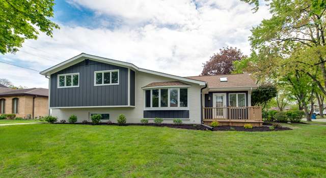 Photo of 439 Hickory Dr, Itasca, IL 60143