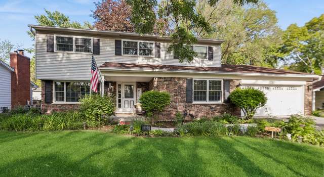 Photo of 1525 Swallow St, Naperville, IL 60565