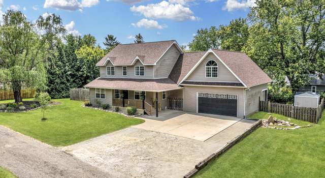 Photo of 402 Lincoln St, Seatonville, IL 61359
