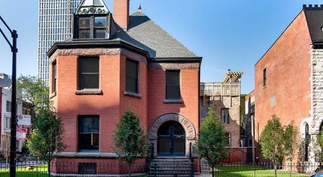 Photo of 1236 N Astor St, Chicago, IL 60610