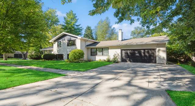 Property at 725 Locust Rd, Wilmette, IL 60091, 6 beds, 4 baths
