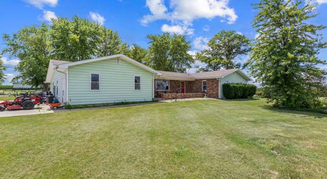 Photo of 431 County Road 700 N, Sadorus, IL 61872
