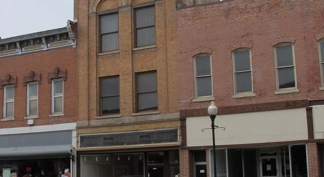 Photo of 30 N Broadway, Aurora, IL 60505