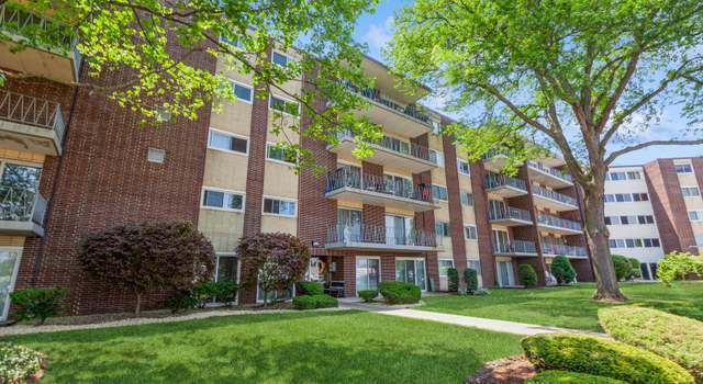 Photo of 2900 Maple Ave Unit 12E, Downers Grove, IL 60515