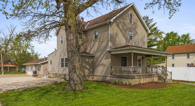 Photo of 416 S Center St, Forrest, IL 61741