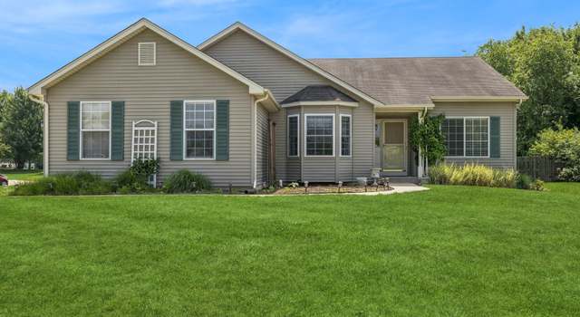 Photo of 5801 Castlewood Trl, Mchenry, IL 60050