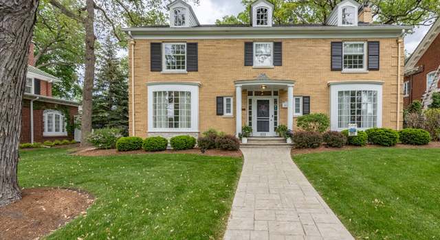 Photo of 1013 Douglas Ave, Elgin, IL 60120